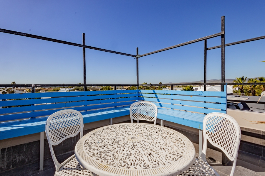 13 Bedroom Property for Sale in Sunset Beach Western Cape